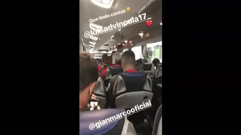 El registro lo tomaron los propios jugadores en el bus.