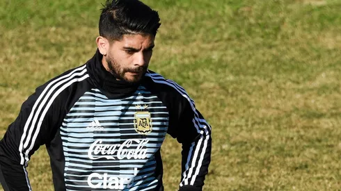 Banega no se logra recuperar.