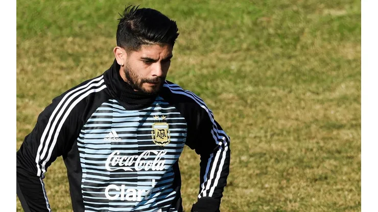 Banega no se logra recuperar.