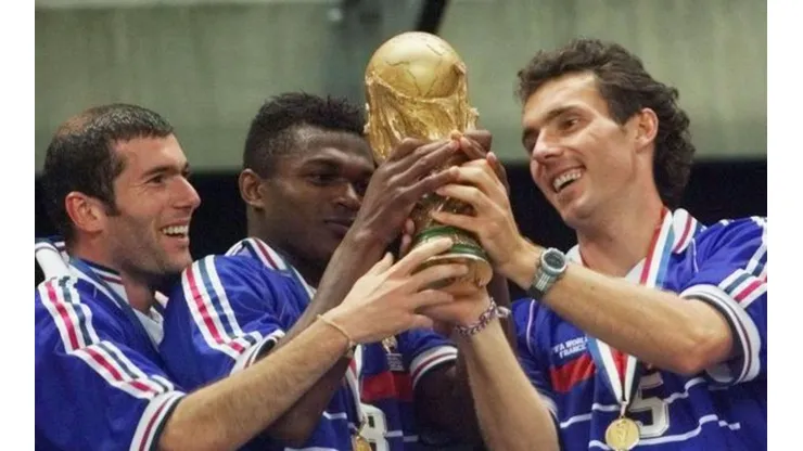 Francia venció hace 20 años a Brasil por marcador de 3-0