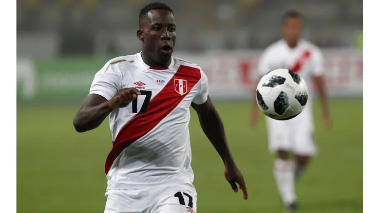 Luis Advíncula, el lateral más rápido del mundo según FIFA. (Foto: Getty)