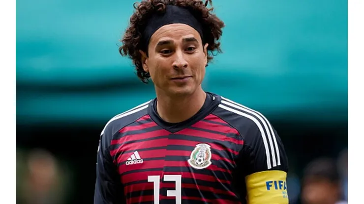 El brutal posteo de Memo Ochoa
