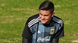 Tres de tres. Dybala no le dio ninguna chance a Caballero
