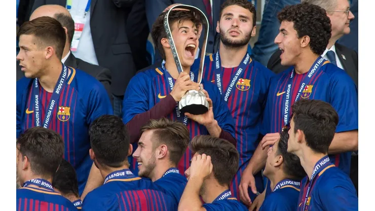 Talento asegurado: Barcelona renovó a Riqui Puig con una cláusula de 100 millones