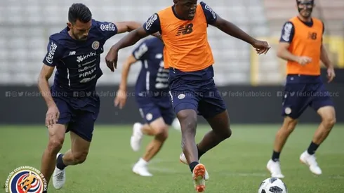 El atacante del club español Betis no estaría disponible para el duelo en Bruselas