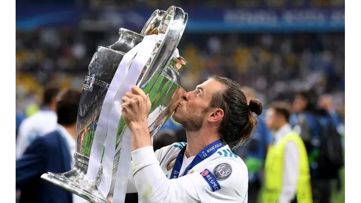 Gareth Bale alza la Champions League.