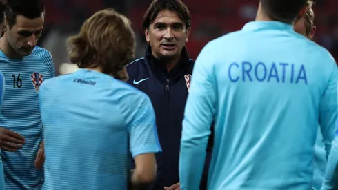EL ESTRATEGA DE CROACIA. Zlatko Dalic al mando de los jugadores antes de Rusia 2018 (Foto: Getty).