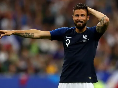 Golpazo, sangre, susto y sustitución para Giroud