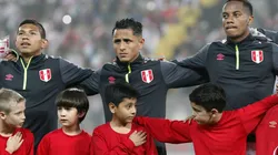 Foto de los jugadores de Perú ante la Selección de Suecia
