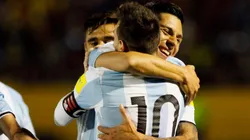 Foto de Enzo Pérez con Lionel Messi en la Selección Argentina.
