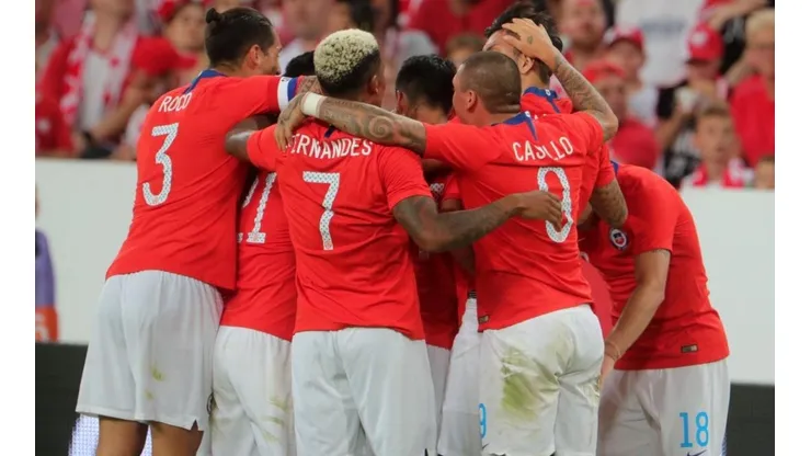 TERMINÓ POR FESTEJAR CHILE. La Roja le ahogó las celebraciones a Polonia.