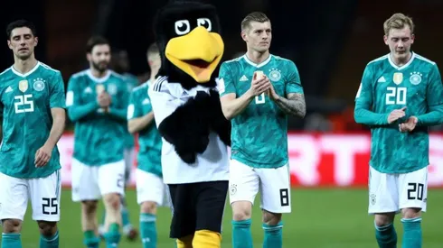 LOS CAMPEONES. Alemania, con Kroos como bandera, se mide ante Arabia.