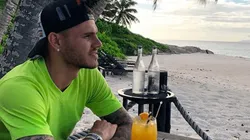 ¿ESTÁ PRENDIDO EL CELULAR, MAURO? Icardi descansa en el paraíso mientras Argentina busca otro convocado.