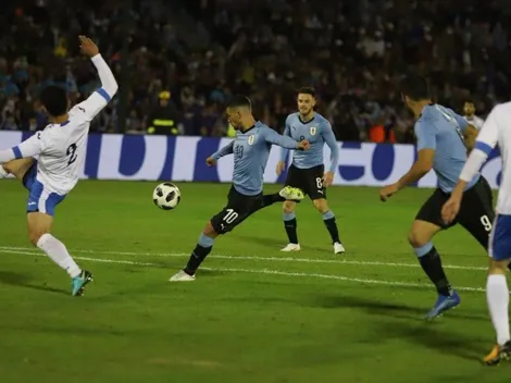 De Arrascaeta le rompió el arco al arquero de Uzbekistán