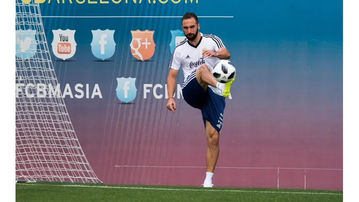 Higuaín: "Me gustaría jugar en la Premier League"