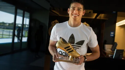 EL ÚLTIMO GANADOR. James Rodríguez con la Bota de Oro del Mundial de Brasil 2014 (Foto: Getty).