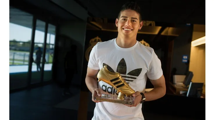 EL ÚLTIMO GANADOR. James Rodríguez con la Bota de Oro del Mundial de Brasil 2014 (Foto: Getty).