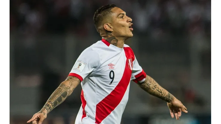 A PURO ELOGIO: Kempes destacó la carrera del delantero.