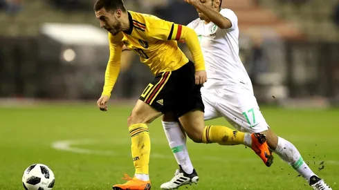 NO LO PUEDEN PARAR. Eden Hazard ante Arabia Saudita con los colores de Bélgica (Foto: Getty).