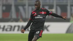 Cristian Zapata jugando en Milan.