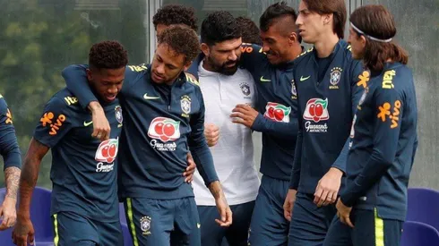 MUCHO AFECTO. Todo Brasil llenó de abrazos a Fred.