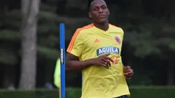 SE PONE A PUNTO. Yerry Mina en los entrenamientos de la Selección Colombia.