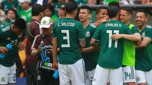 DIVERTIDOS. La Selección habría pasado la noche junto a varias mujeres de compañía.