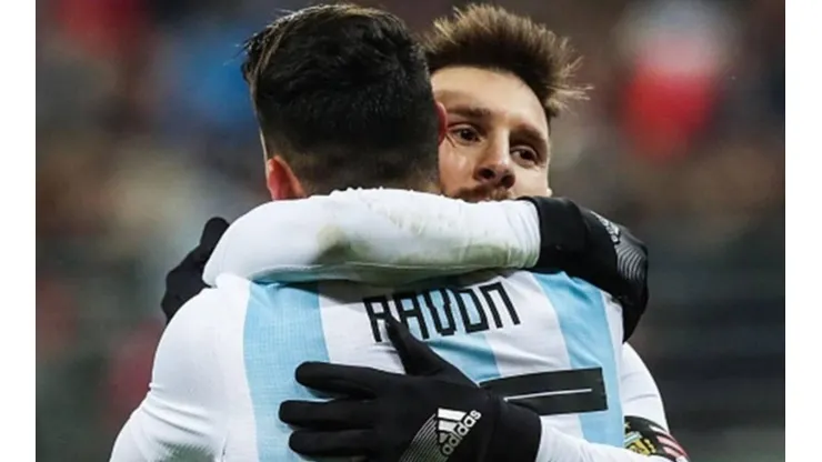 Messi le habría pedido al Barcelona fichar a Pavón