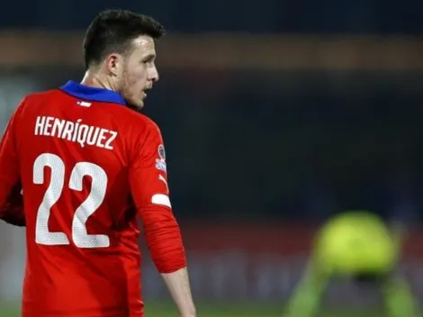 ¡Era más fácil hacerlo que errarlo! Terrible blooper de Henríquez