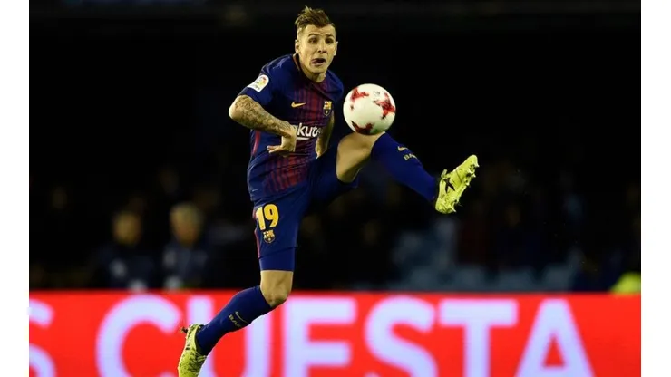 Lucas Digne con la camiseta de Barcelona.