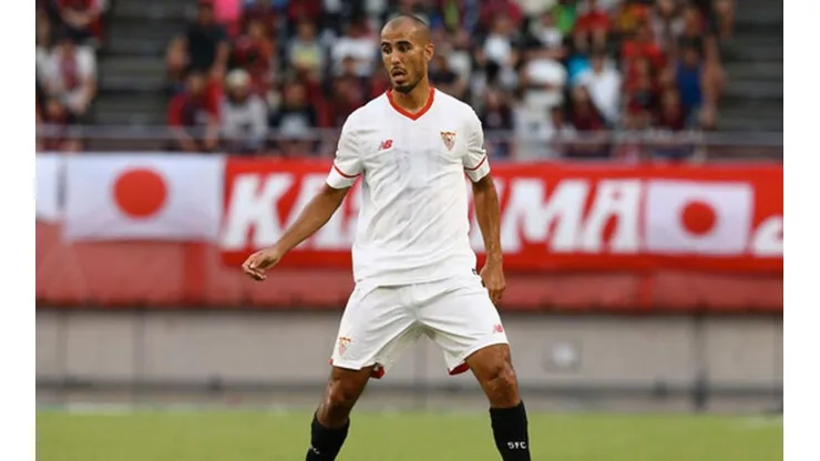 Guido Pizarro con la camiseta de Sevilla.