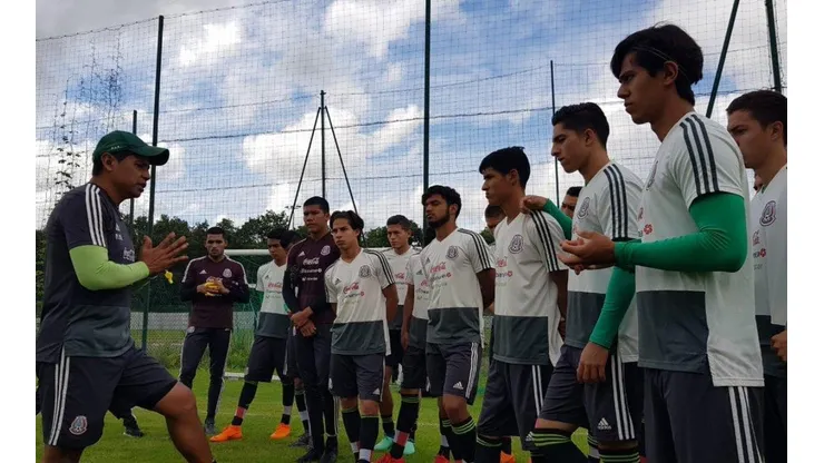 La selección mexicana dirigida por Marco Antonio Ruiz.