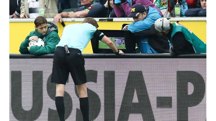 La Bundesliga ya tiene implementado el VAR