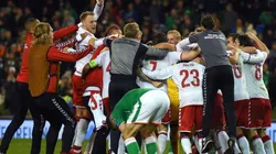 Dinamarca clasificó superando a Irlanda en el repechaje.