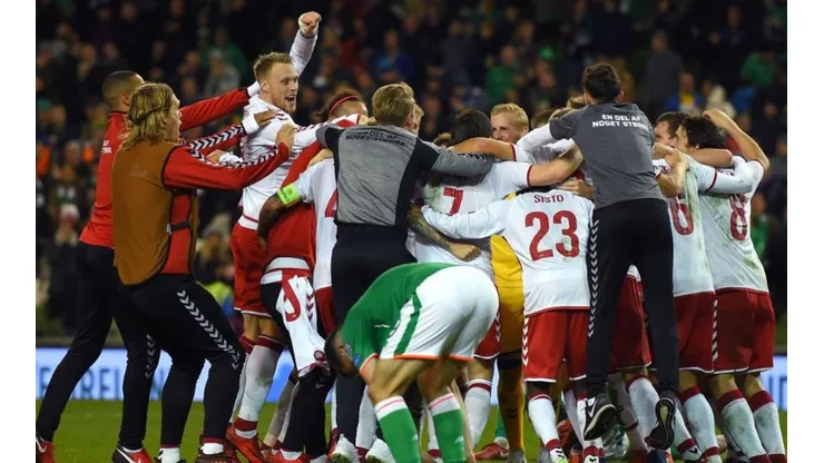 Dinamarca clasificó superando a Irlanda en el repechaje.