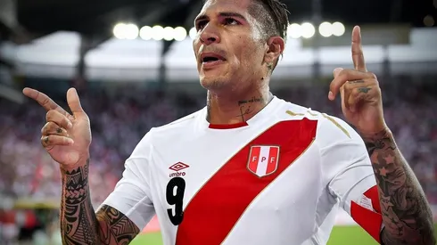 Paolo Guerrero con la Selección de Perú