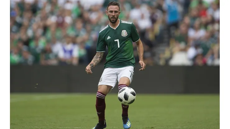 Layún no seguiría en el Sevilla