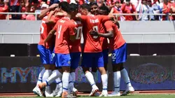 FIESTA EN EL ESTADIO NACIONAL. 3 a 0 y sigue...