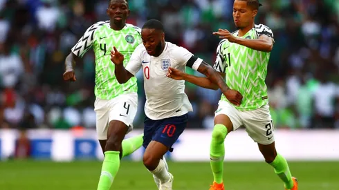 Foto de los jugadores de Inglaterra ante Nigeria