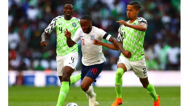 Foto de los jugadores de Inglaterra ante Nigeria