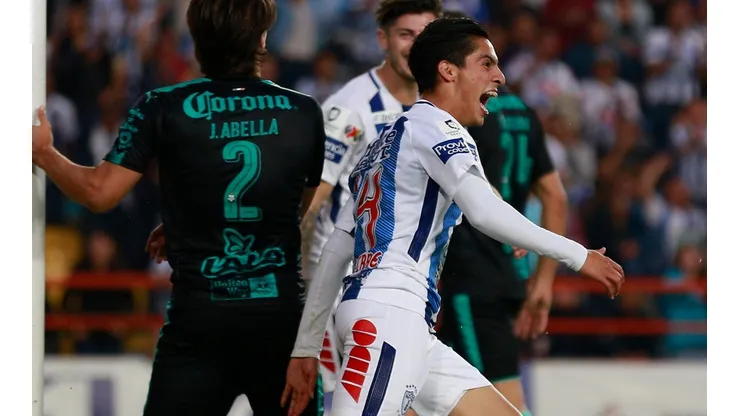 A sus 21 años, Aguirre se antoja como un jugador de proyección en México