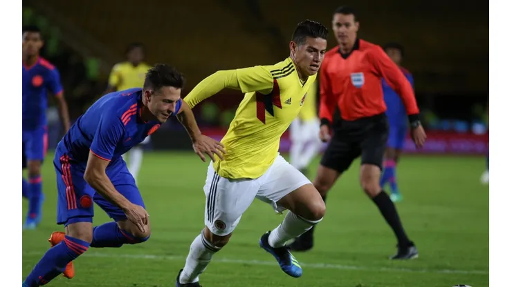 Foto de James Rodríguez con la Selección Colombia.