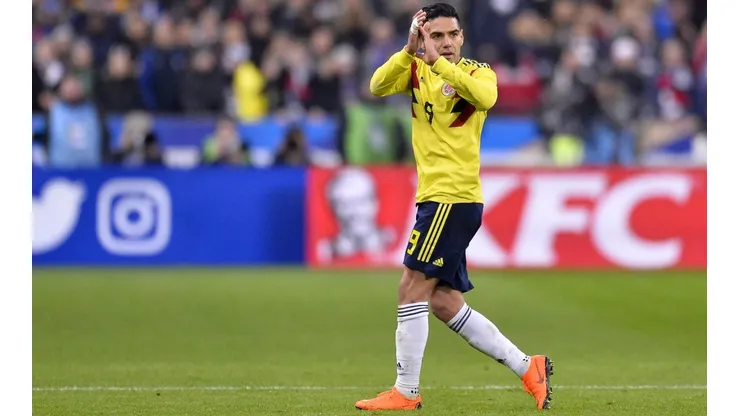 Falcao aplaude a la afición