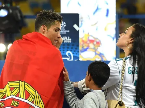 Georgina Rodríguez subió fotito tirada en la pileta boca abajo