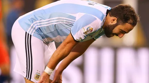FRUSTRADO. Gonzalo Higuaín durante la final ante Chile por la Copa América 2016 (Foto: Getty).