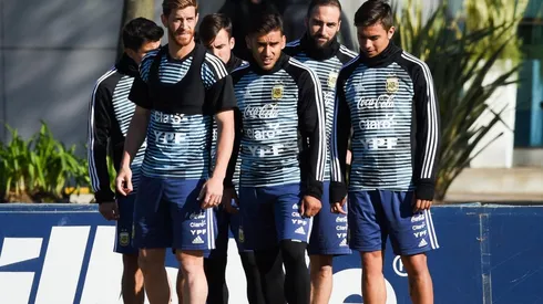EL PRIMERO. Cristian Ansaldi durante el entrenamiento de la Selección Argentina en Ezeiza (Foto: Getty).