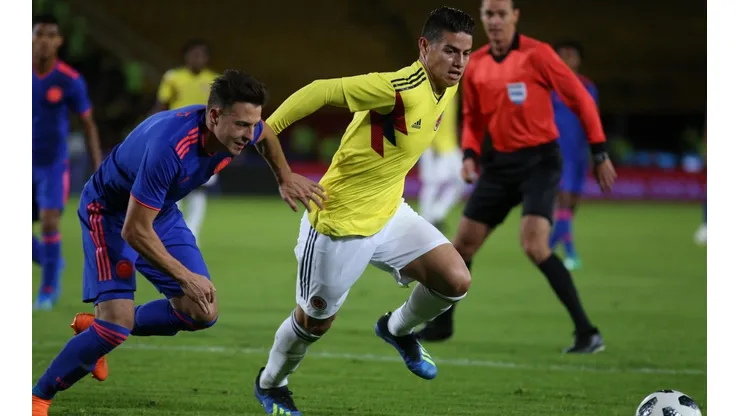 EL DIEZ. James Rodríguez durante la despedida con el público antes de Rusia 2018 (Foto: Getty).