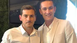 El portero posó junto a su compañero Raúl Gudiño en el Porto de Portugal