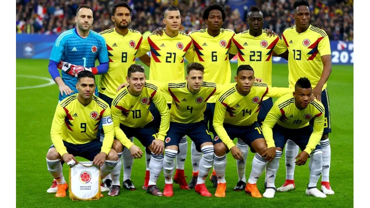 EL ONCE MÁS BONITO. La Selección Colombia antes de enfrentarse a Francia con el uniforme titular (Foto: Getty).