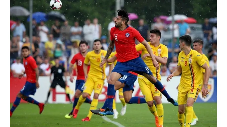 Foto de la Selección de Chile ante Rumania.